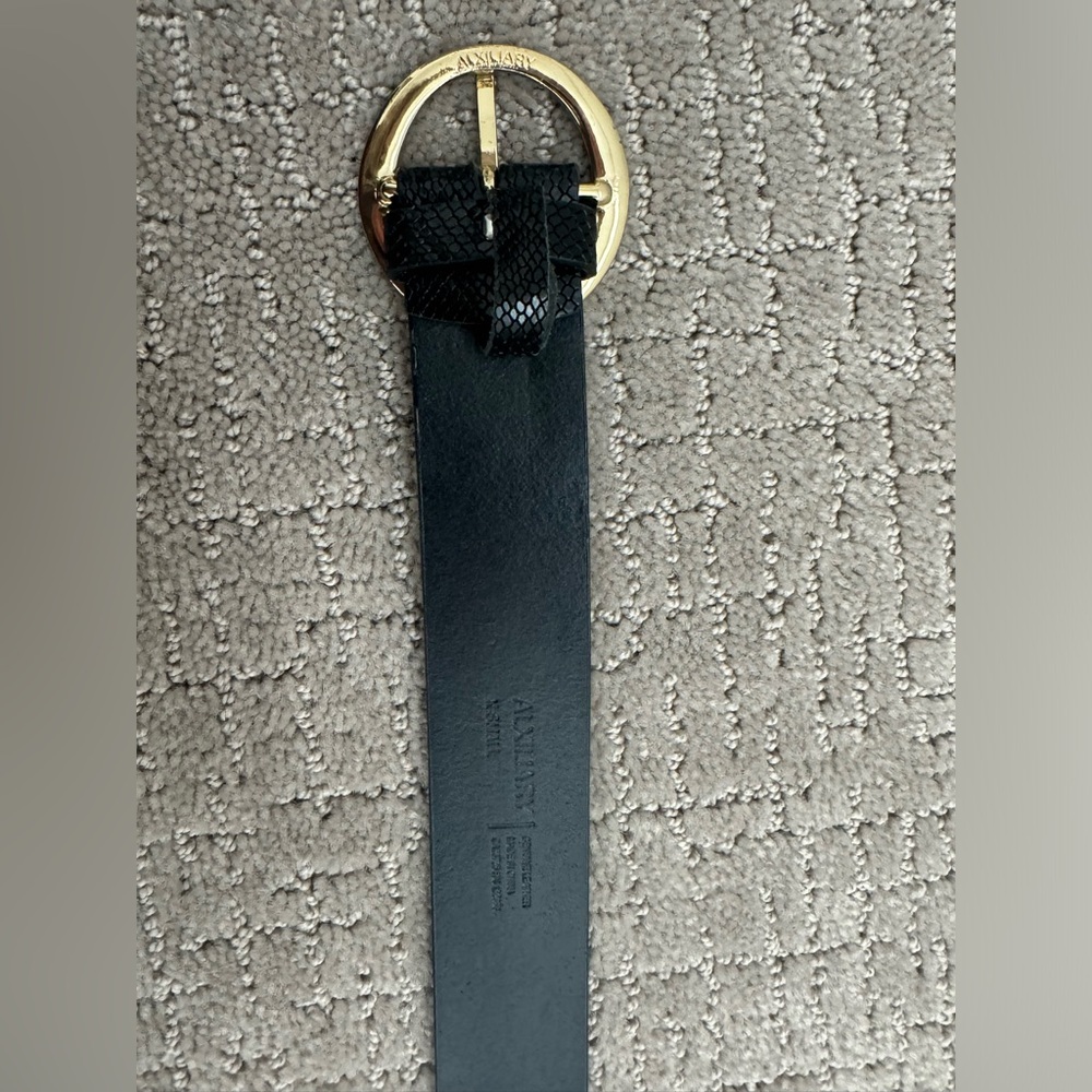 Snakeskin Black Belt with Gold Buckle - Picture 5 of 5